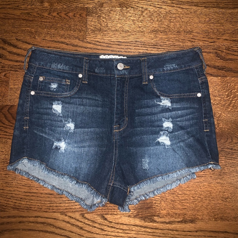 dark wash denim jean shorts